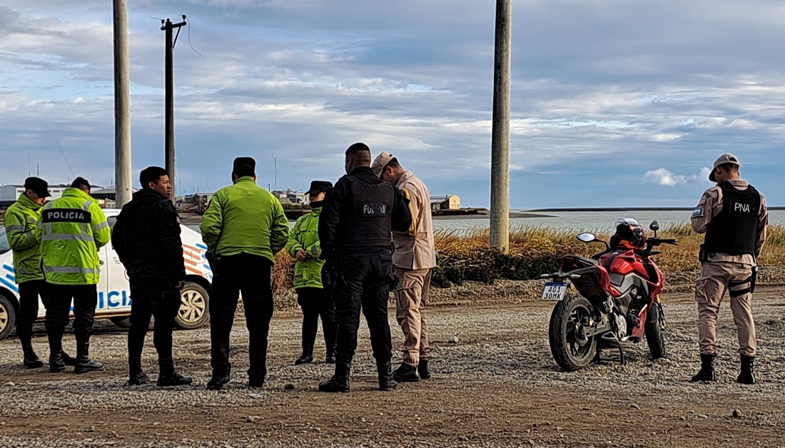 Motociclista perdió el control, se accidentó y terminó en el Hospital